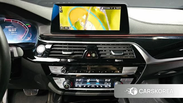 BMW 5 Series (G30) 2020 Белый из Кореи, фото 3