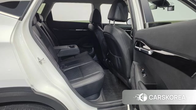 Kia Seltos 2022 Белый из Кореи, фото 3