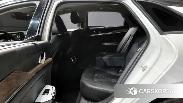 Kia K5 3rd generation 2023 Белый из Кореи, фото 3