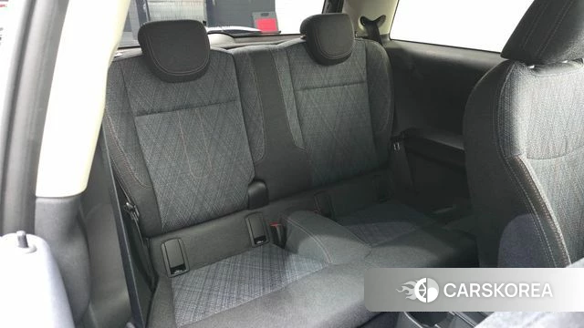 Mini Cooper C 4th generation 2025 Серебристо-серый из Кореи, фото 3