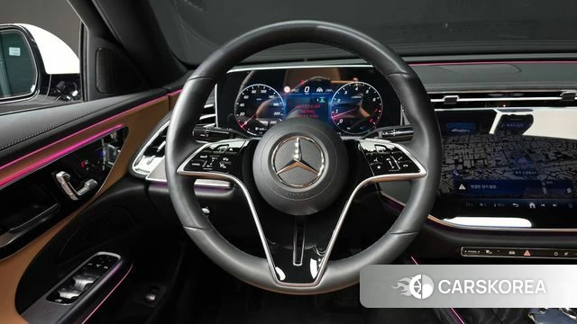 Mercedes-Benz E-Class W214 2024 Белый из Кореи, фото 3