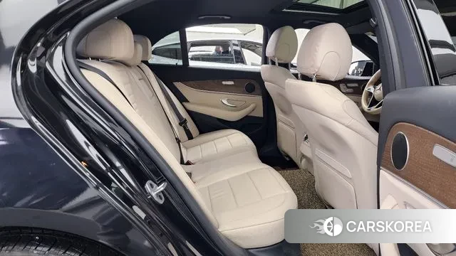 Mercedes-Benz E-Class W213 2021 Черный из Кореи, фото 3