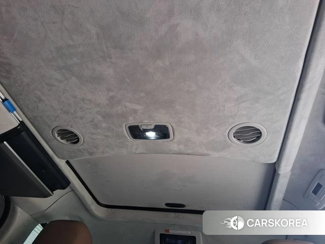 Hyundai Staria 2022 Белый из Кореи, фото 3