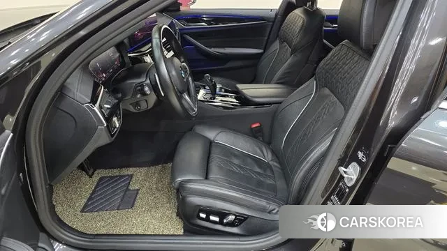 BMW 5 Series (G30) 2021 Серый из Кореи, фото 3