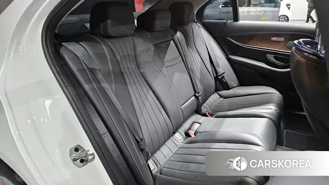 Mercedes-Benz E-Class W213 2020 Белый из Кореи, фото 3