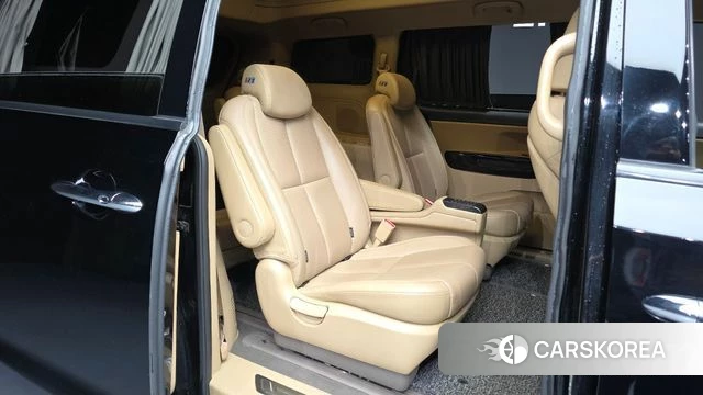 Kia The New Carnival 2018 Черный из Кореи, фото 3