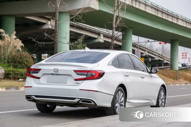 Honda Accord 2022 Белый из Китая, фото 3