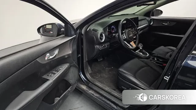 Kia The New K3 2nd generation 2022 Синий из Кореи, фото 3