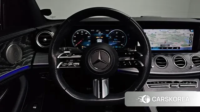 Mercedes-Benz E-Class W213 2023 Белый из Кореи, фото 3