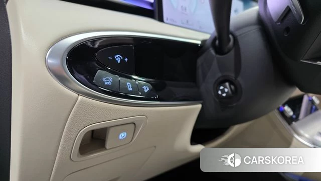 Genesis GV70 2024 Белый из Кореи, фото 3