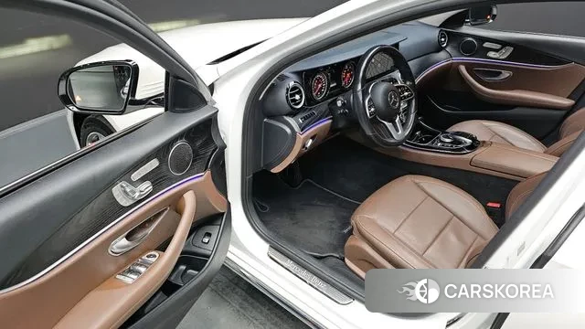 Mercedes-Benz E-Class W213 2019 Белый из Кореи, фото 3