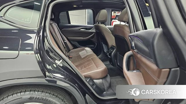 BMW X4 (G02) 2023 Черный из Кореи, фото 3
