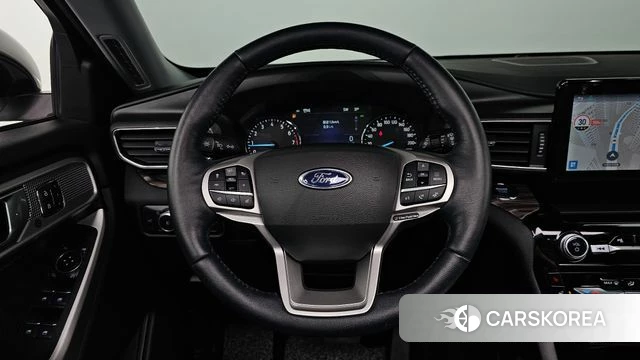 Ford Explorer 6th Generation 2022 Белый из Кореи, фото 3