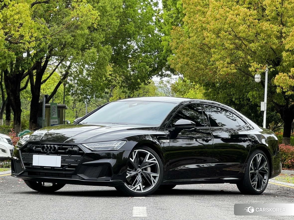 Audi A7L 2023 Черный из Китая, фото 3