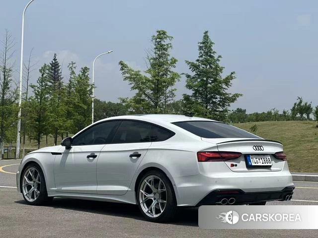 Audi S5 2022 Белый из Китая, фото 3