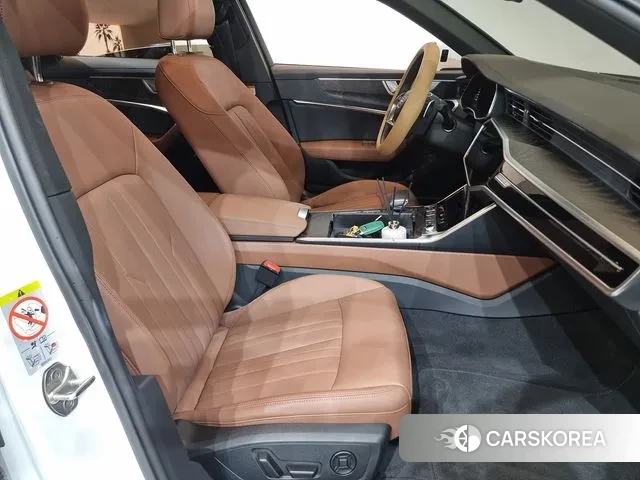 Audi A6 (C8) 2023 Белый из Кореи, фото 3