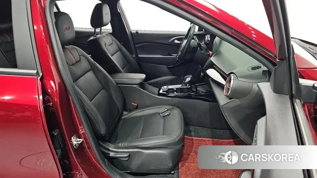 Chevrolet (GM Daewoo) Trax Crossover 2023 Красный из Кореи, фото 3