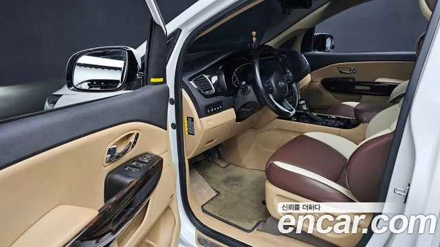 Kia The New Carnival id 2435689 из Кореи 3