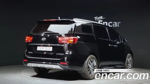 Kia The New Carnival 2018 Черный из Кореи, фото 3