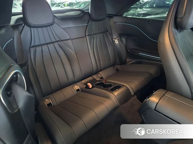 Mercedes-Benz CLE-Class C236 2026 Белый из Кореи, фото 3