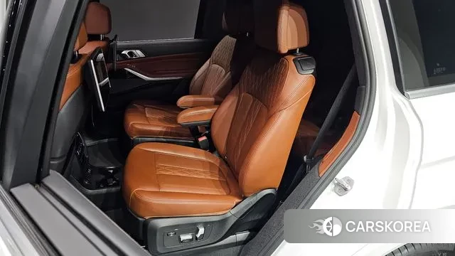 BMW X7 (G07) 2022 Белый из Кореи, фото 3