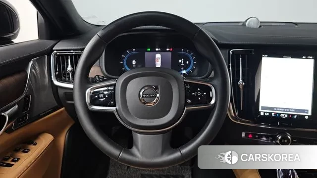 Volvo S90 2023 Черный из Кореи, фото 3