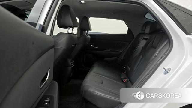 Hyundai The New Avante Hybrid (CN7) 2025 Белый из Кореи, фото 3