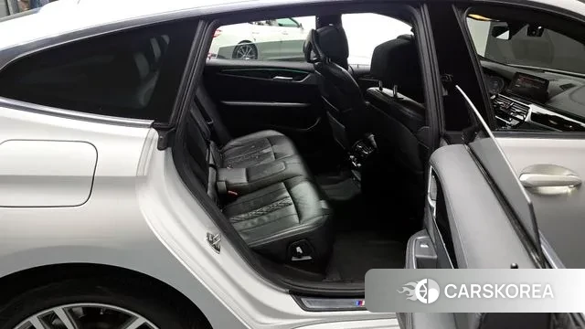 BMW 6 Series GT (G32) 2020 Белый из Кореи, фото 3