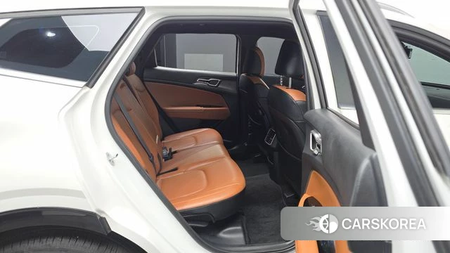 Kia Sportage 5th Generation 2022 Белый из Кореи, фото 3