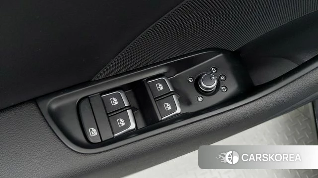 Audi New A3 2018 Черный из Кореи, фото 3
