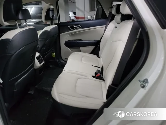 Kia Sportage 5th Generation 2023 Белый из Кореи, фото 3