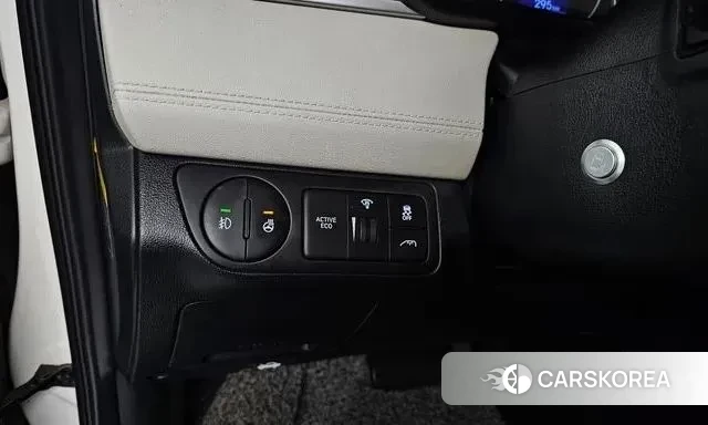 Hyundai The New Grand Starex 2018 Белый из Кореи, фото 3