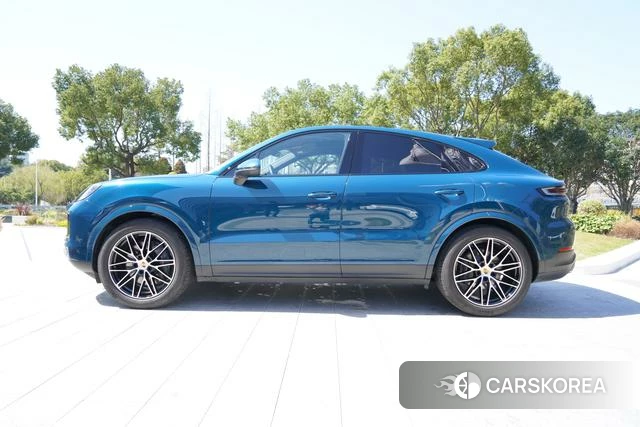 Porsche Cayenne Coupé 2025 Синий из Китая, фото 3
