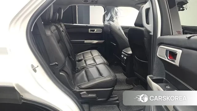 Ford Explorer 6th Generation 2021 Белый из Кореи, фото 3