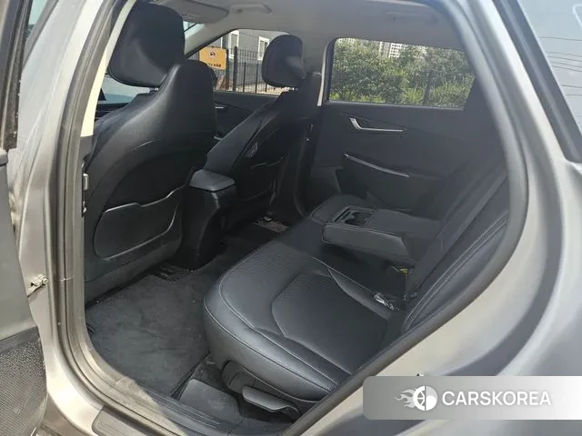 Kia EV6 2021 Серебристо-серый из Кореи, фото 3