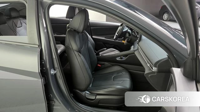 Hyundai The New Avante (CN7) 2023 Серый из Кореи, фото 3