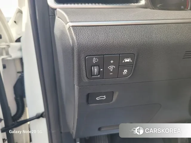 Kia K5 3rd generation 2023 Жемчужный цвет из Кореи, фото 3