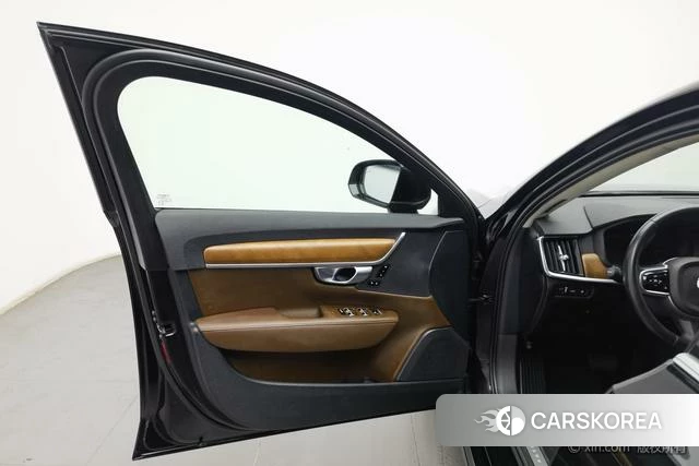 Volvo S90 PHEV 2020 Черный из Китая, фото 3