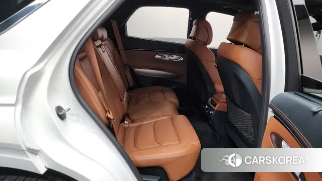 Genesis GV70 2024 Белый из Кореи, фото 3