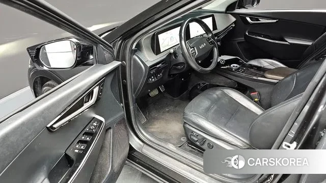 Kia EV6 2021 Серый из Кореи, фото 3