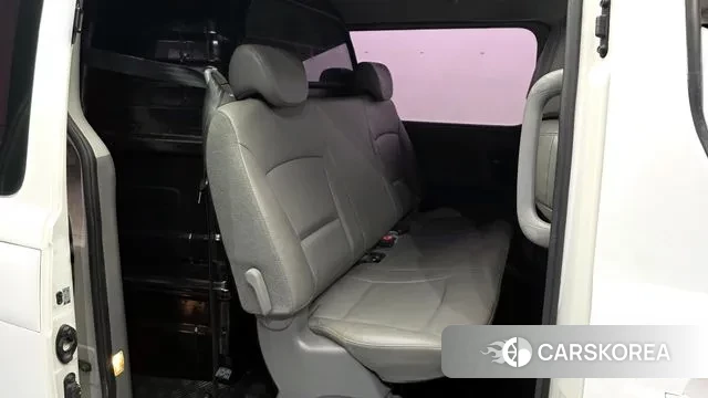 Hyundai The New Grand Starex 2019 Белый из Кореи, фото 3