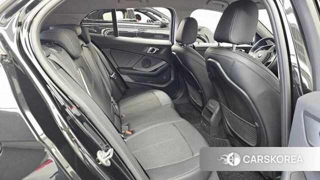 BMW 1 Series (F40) 2021 Черный из Кореи, фото 3