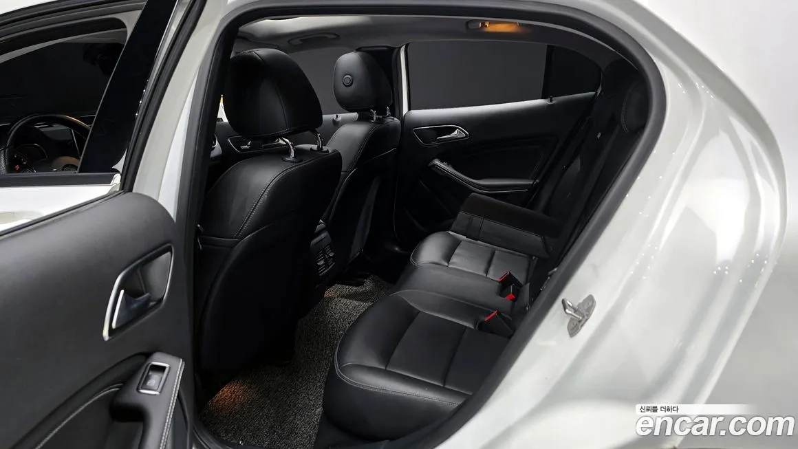 Mercedes-Benz GLA-Class X156 id 2152410 из Кореи 3