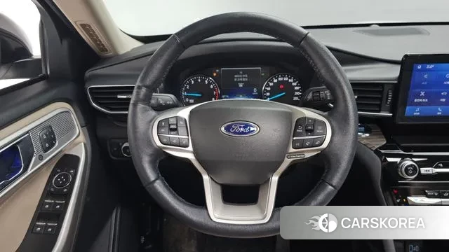 Ford Explorer 6th Generation 2022 Белый из Кореи, фото 3