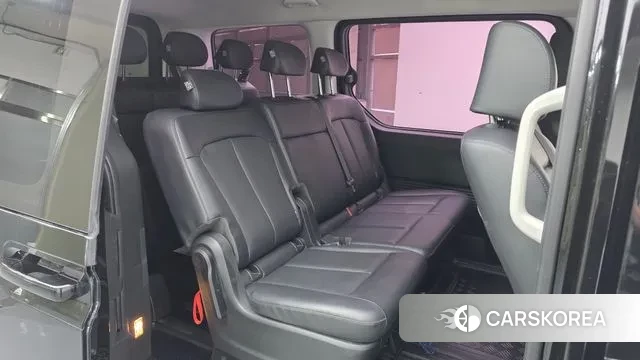 Hyundai Staria 2022 Черный из Кореи, фото 3