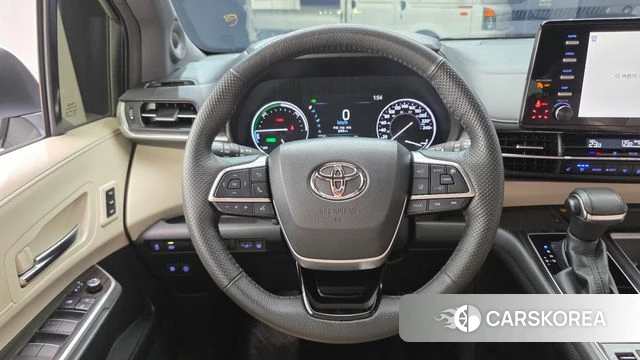 Toyota Sienna 4th Generation 2022 Белый из Кореи, фото 3