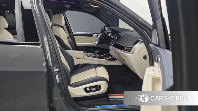 BMW X7 (G07) 2022 Серый из Кореи, фото 3