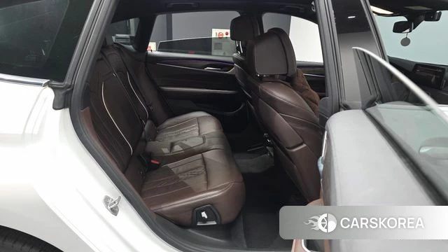 BMW 6 Series GT (G32) 2020 Белый из Кореи, фото 3