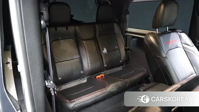 Jeep Wrangler (JL) 2023 Серый из Кореи, фото 3