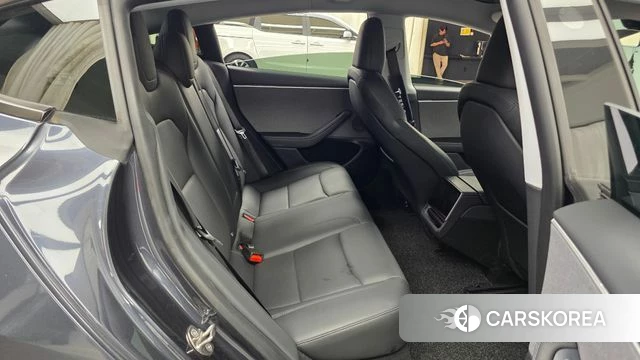 Tesla Model 3 2024 Серый из Кореи, фото 3